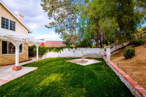 22834 White Pine Pl, Santa Clarita, CA 91390 photo 37
