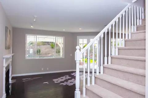 22834 White Pine Pl, Santa Clarita, CA 91390 photo 8