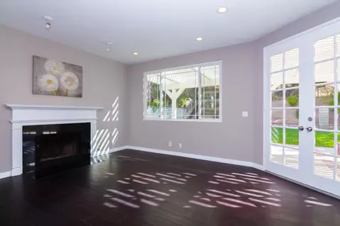 22834 White Pine Pl, Santa Clarita, CA 91390 photo 10