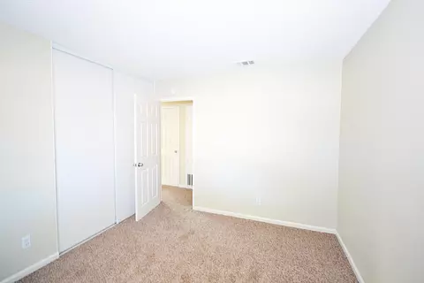 43039 Cromley Ct, Lancaster, CA 93534 photo 13