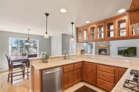 25640 Paramount Dr, Tehachapi, CA 93561 photo 10