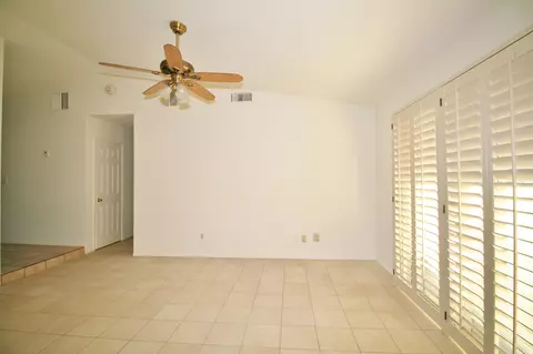 1215 Pasteur Dr, Lancaster, CA 93535 photo 16