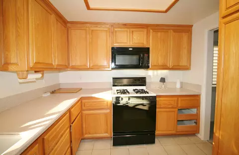 1215 Pasteur Dr, Lancaster, CA 93535 photo 10