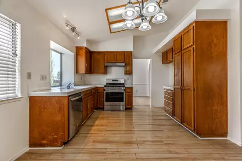 1143 E Avenue J7, Lancaster, CA 93535 photo 10