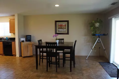 43054 33rd St E, Lancaster, CA 93535 photo 3