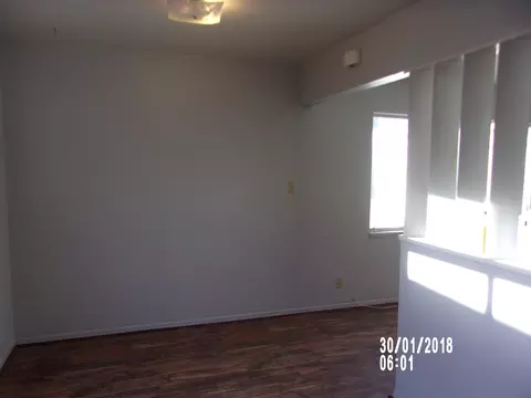 614 E Nugent St, Lancaster, CA 93535 photo 7