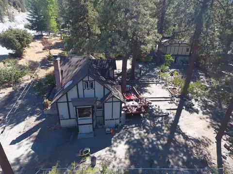 5585 Juniper Dr, Wrightwood, CA 92397 photo 11