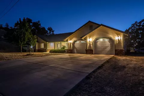17701 Tanforan Dr, Tehachapi, CA 93561 photo 4