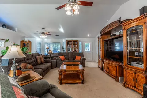 17701 Tanforan Dr, Tehachapi, CA 93561 photo 8