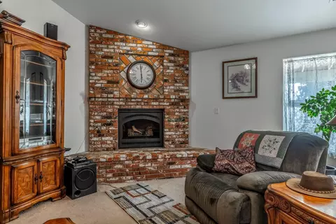 17701 Tanforan Dr, Tehachapi, CA 93561 photo 9