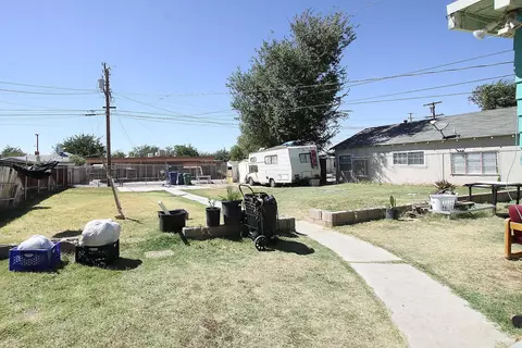 45117 Division St, Lancaster, CA 93535 photo 2