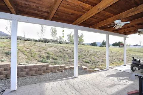 27460 Man O War Dr, Tehachapi, CA 93561 photo 18