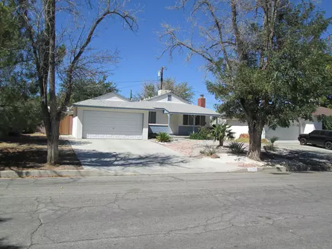 38643 21st St E, Palmdale, CA 93550 photo 1
