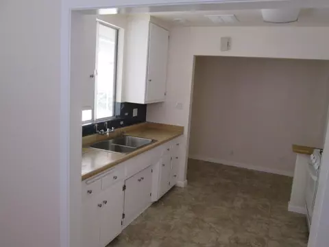 38643 21st St E, Palmdale, CA 93550 photo 4