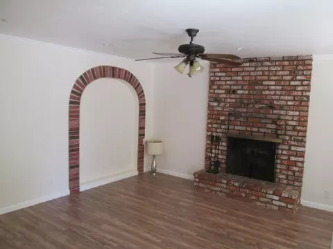 38643 21st St E, Palmdale, CA 93550 photo 3