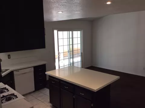 37447 37th St E, Palmdale, CA 93550 photo 16
