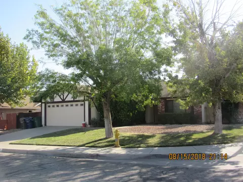 37502 17 Th St E, Palmdale, CA 93550 photo 4