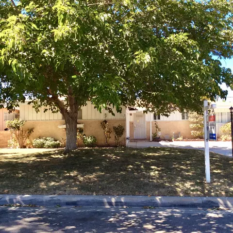 44663 E 2nd St, Lancaster, CA 93535 photo 2