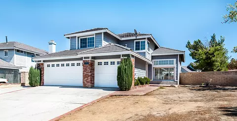 36646 Crystal Ct, Palmdale, CA 93550 photo 1