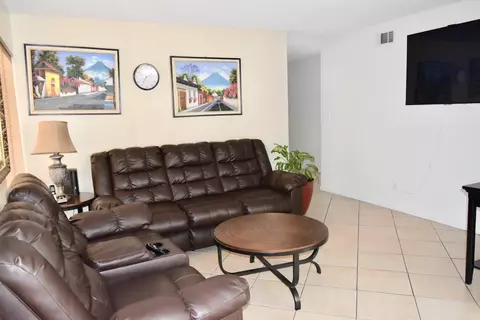 44257 E 11th Street St, Lancaster, CA 93535 photo 6