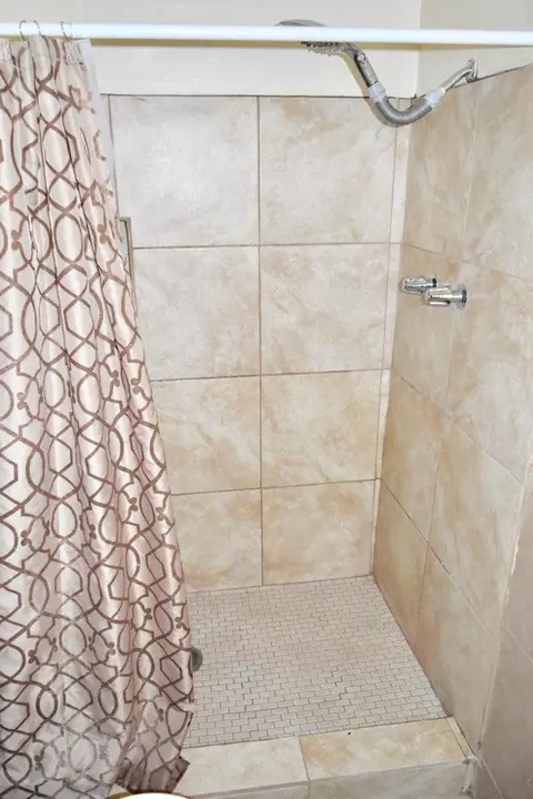 44257 E 11th Street St, Lancaster, CA 93535 photo 32