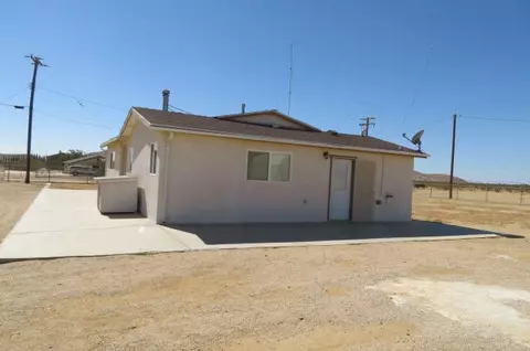 4697 Gibbs Ave, Mojave, CA 93501 photo 2