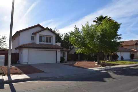 43733 7th St E, Lancaster, CA 93535 photo 2