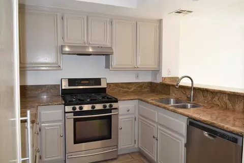 43733 7th St E, Lancaster, CA 93535 photo 7