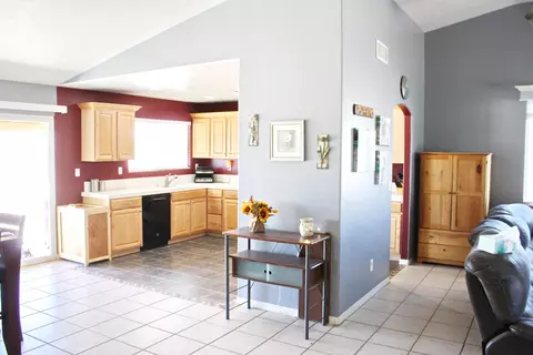 3326 Avenue H4 E, Lancaster, CA 93535 photo 8