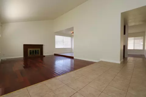 44236 Sancroft Ave, Lancaster, CA 93535 photo 4