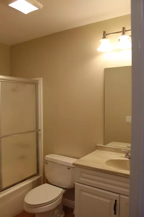 17867 Lakespring Ave, Palmdale, CA 93591 photo 19