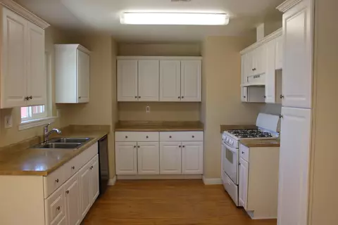 17867 Lakespring Ave, Palmdale, CA 93591 photo 13