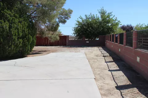 17867 Lakespring Ave, Palmdale, CA 93591 photo 7