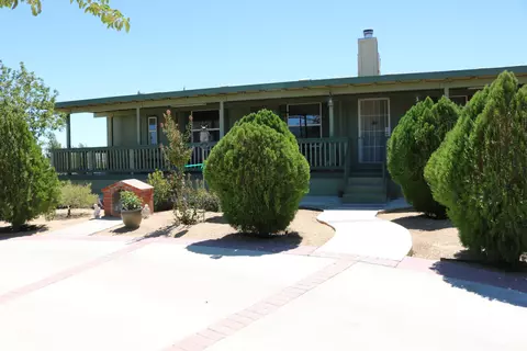 49050 130th St W, Lancaster, CA 93536 photo 2