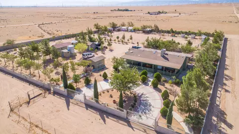 49050 130th St W, Lancaster, CA 93536 photo 1