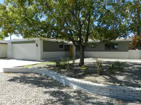44515 3rd St E, Lancaster, CA 93535 photo 1