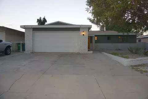 44515 3rd St E, Lancaster, CA 93535 photo 4