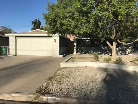 44515 3rd St E, Lancaster, CA 93535 photo 2