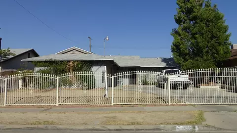 38738 2nd St E, Palmdale, CA 93550 photo 1