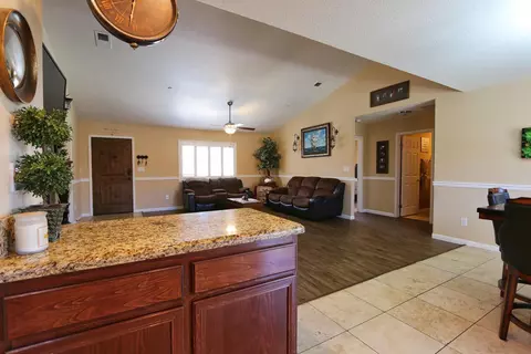20125 Weston Ave, Tehachapi, CA 93561 photo 10