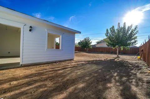 38709 5th St E, Palmdale, CA 93550 photo 21