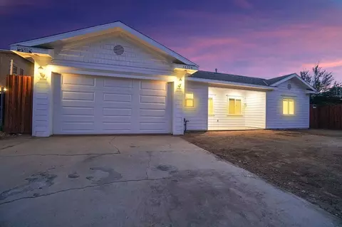 38709 5th St E, Palmdale, CA 93550 photo 2