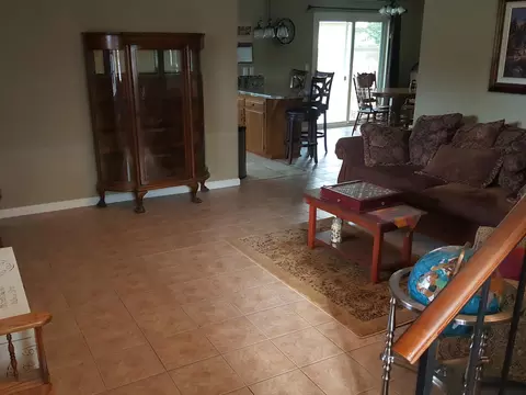 43743 Alain Ct, Lancaster, CA 93535 photo 4