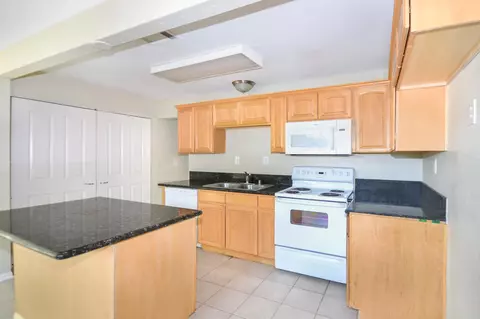 44538 Anvers Ave, Lancaster, CA 93534 photo 7