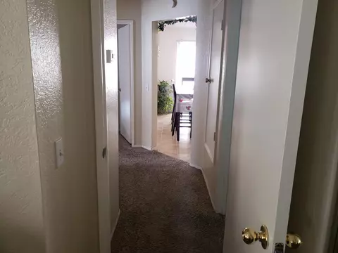 3634 Avocado Ln, Palmdale, CA 93550 photo 4