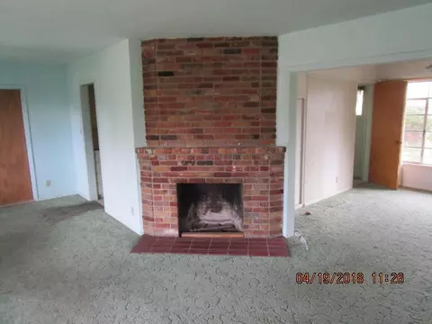 517 Pauley St S, Tehachapi, CA 93561 photo 7