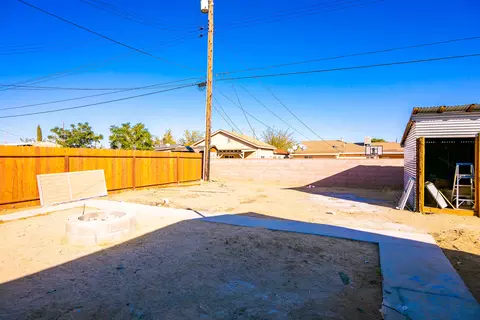 215 Avenue P1 E, Palmdale, CA 93550 photo 28