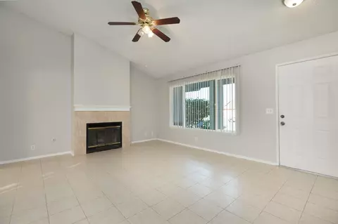 37423 Birch Tree Ln, Palmdale, CA 93550 photo 4