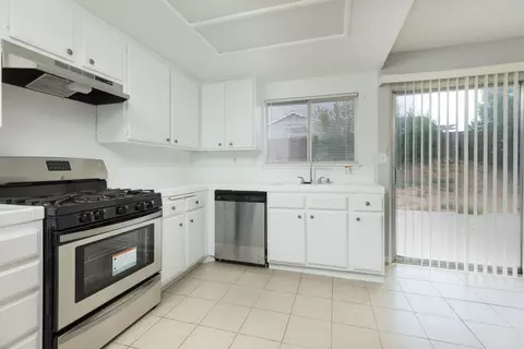 37423 Birch Tree Ln, Palmdale, CA 93550 photo 7
