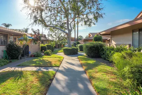1706 Commonwealth Ave E #102, Fullerton, CA 92831 photo 4